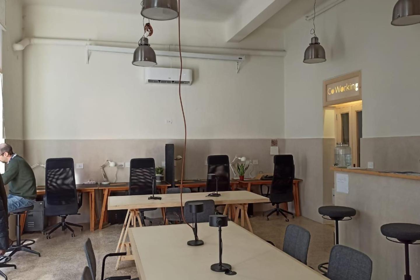 Lostabile & Coworking Pensión *