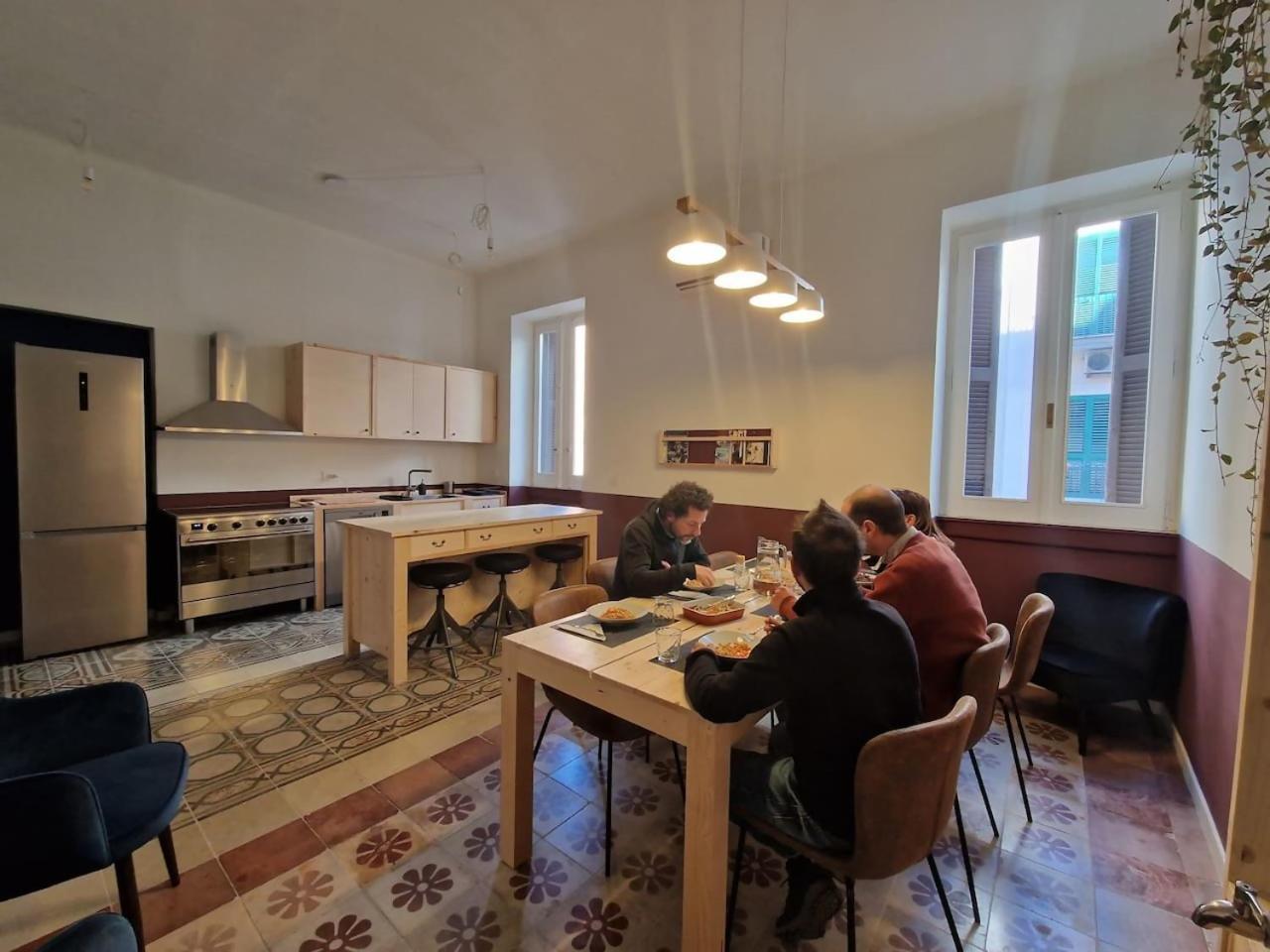 Lostabile & Coworking Pensión
