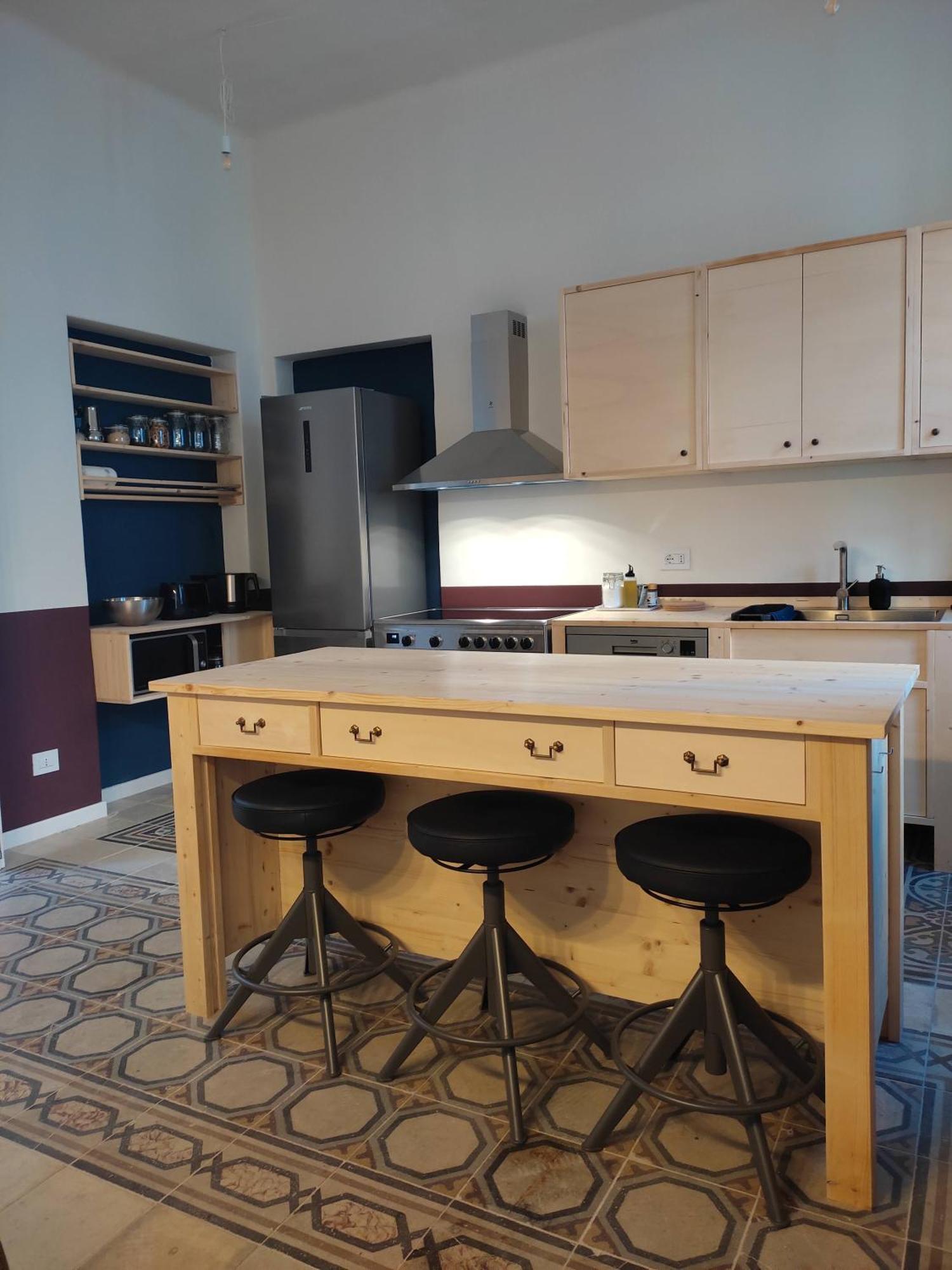 Lostabile & Coworking Guest house Bari